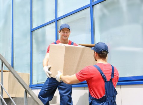 Local man with van service for home moves in Brent