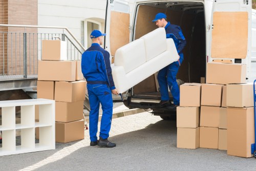 Service booking and quotation confirmation for a removal appointment