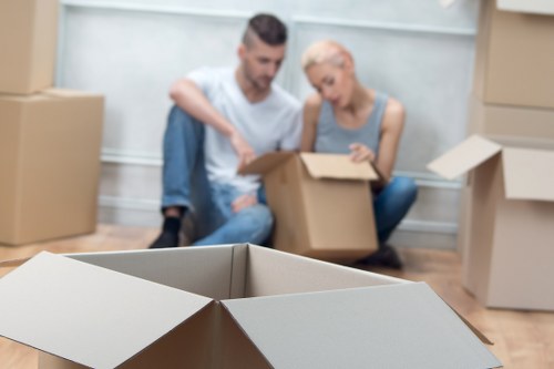 Brent moving truck supporting flat and house moves